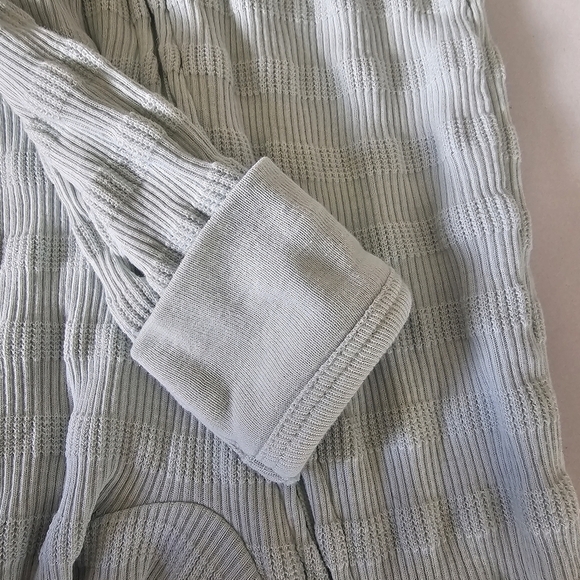 Set of 2 Baby Girl 3-6 M Bodysuits Carters & Cloud Island Green Pink Floral - Picture 9 of 11